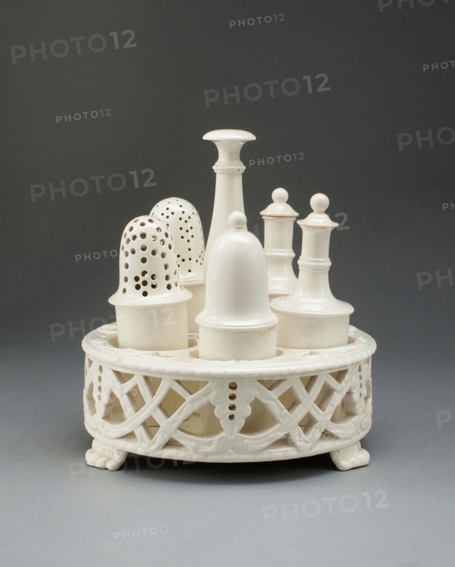 Cruet, c. 1785, Wedgwood Manufactory, England, founded 1759, Burslem, Lead-glazed earthenware (creamware), 18.4 × 17.5 × 17.5 cm (7 1/4 × 6 7/8 × 6 7/8 in.)