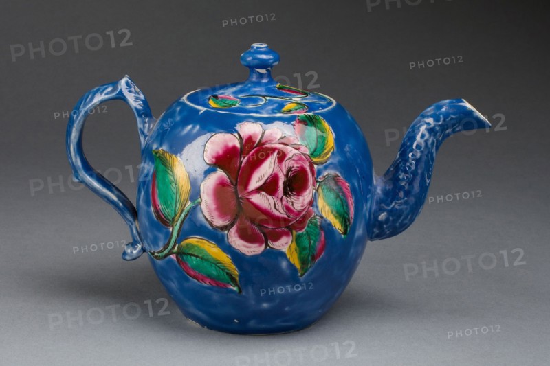 Teapot, c. 1760, Staffordshire, England, Staffordshire, Salt-glazed stoneware, polychrome enamels, 12.4 x 19.1 x 10.8 cm (4 7/8 x 7 1/2 x 4 1/4 in.)