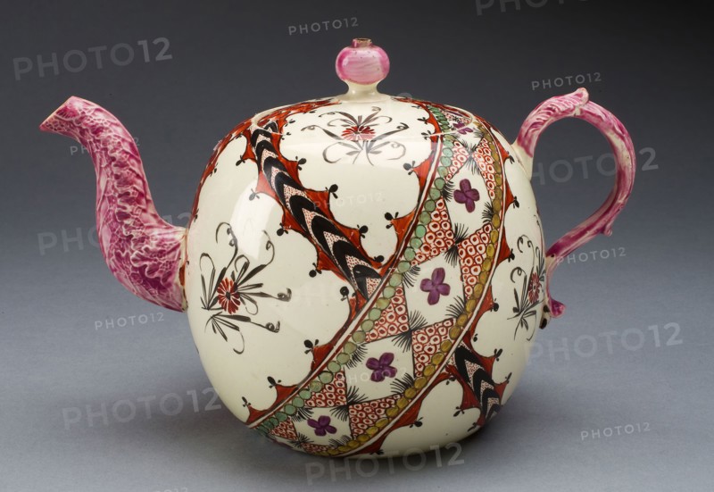 Teapot, c. 1770, Leeds, England, Leeds, Lead-glazed earthenware (creamware) and polychrome enamels, 13.3 x 19.4 x 11.4 cm (5 1/4 x 7 5/8 x 4 1/2 in.)