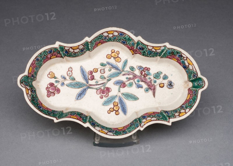 Spoon Tray, 1750/60, Staffordshire, England, Staffordshire, Salt-glazed stoneware, polychrome enamels, 1.9 x 15.2 x 9.5 cm (3/4 x 6 x 3 3/4 in.)