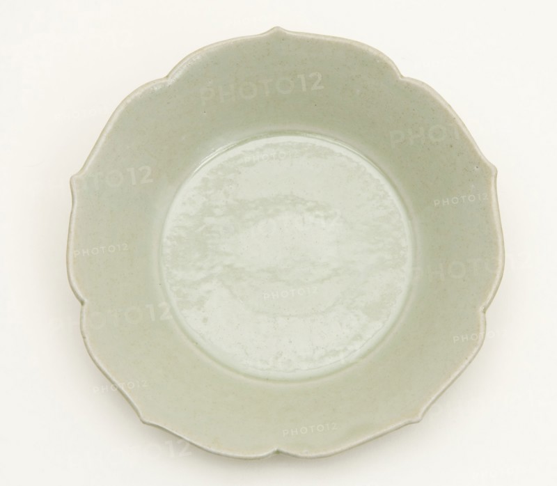 Pair of Foliate-Rimmed Dish, Five Dynasties period (907–960) or Northern Song dynasty (960–1127), 10th century, China, Yue ware, glazed stoneware, H. 2.3 cm (15/16 in.), diam. 10.8 cm (4 5/16 in.)