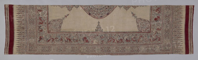 Painted cotton with medallion and figures, 15th century, India, Deccan, India, cotton, plain weave, painted mordant, resist-dyed, painted, 355 x 94.6 cm (139 3/4 x 37 1/4 in.)