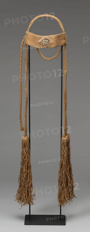 Ceremonial Headdress, Edo period (1615–1868), first half of the 19th century or earlier, Japan, Hokkaido, Ainu, Hokkaido, Bast fiber, gilt-paper-wrapped silk, silk and wood, 91 x 20 cm (36 x 7 3/4 in.)