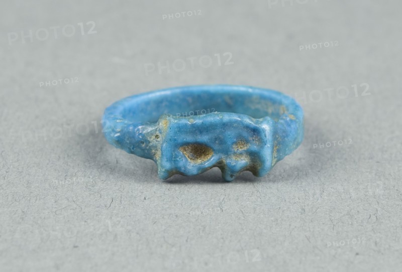 Ring: Udjat Eye, New Kingdom, late Dynasty 18 (about 1325 BC), Egyptian, Egypt, Faience, W. 0.6 cm (1/4 in.), diam. 1.9 cm (3/4 in.)