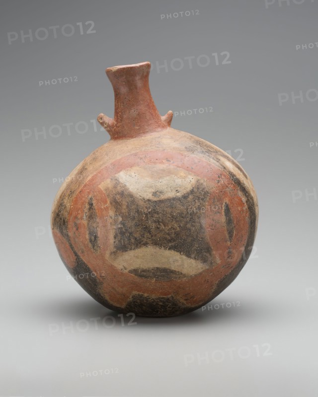 Quapaw, Native American, Bottle, between 1650 and 1750, fired clay, red, white and black slip pigment