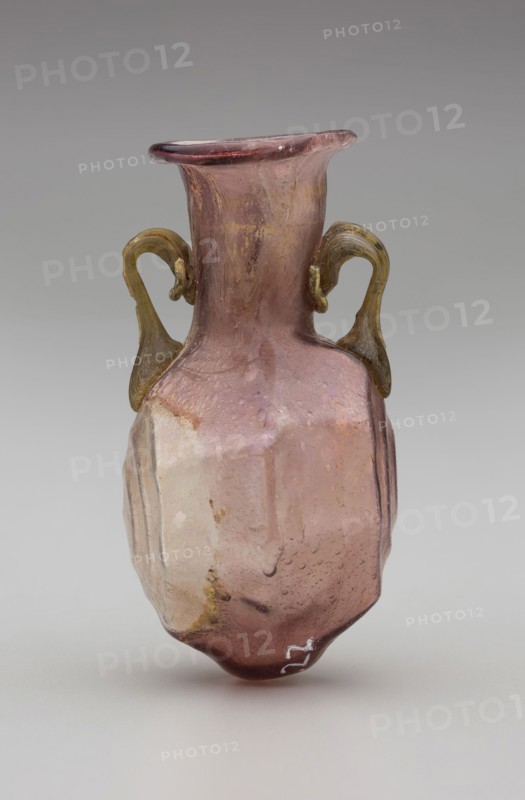Roman, Barrel-shaped Flask, 1st century CE, Glass, Overall (object): 2 13/16 × 1 7/16 × 1 11/16 inches (7.1 × 3.7 × 4.3 cm)