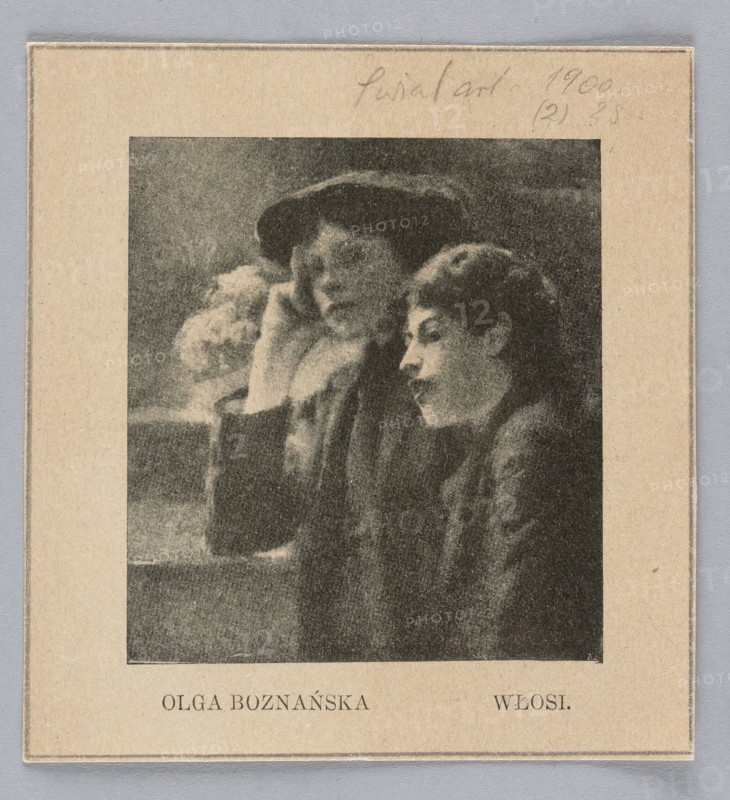 Reproduction of a painting: Olga Boznanska 1865–1940, Italians; painting, Polish painting, Boznanska, Olga 1865–1940 - reproduction, double portraits, women, portraits, 1900; press illustration; reproduction of a work of art; illustration: height 7.7 mm, width 7.0 mm, sheet: height 10.6 mm, width 10.0 mm, A grayscale printed image mounted on beige paper showing a portrait of two women leaning close together, one wearing a dark hat and the other with short hair; their faces and upper bodies are visible with soft shading and grainy texture, creating a blurred, vintage appearance. Visible colors include beige, gray, black, and off-white.