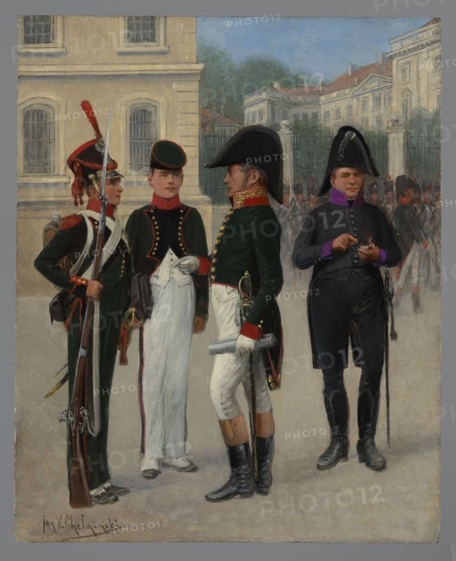 Elementary school of artillery and engineering; officer and professor; military chaplain; Chelminski, Jan 1851–1925 painter; early 20th century; painting; height 29 cm; width 23.5 cm., A group of four uniformed men standing outdoors in front of a pale stone building and a gated courtyard, with a larger crowd and classical buildings visible in the background. The men wear dark green coats with red trim and gold buttons, white trousers, and black boots, except one man in a dark coat with a purple collar and black trousers. One man holds a long musket with a bayonet and wears a tall red-plumed hat, another has a green kepi-style cap, a third wears a large black bicorn hat and holds a rolled document, and the fourth wears a tall black hat and appears to be holding a small object. Visible colors include green, red, white, black, purple, beige, brown, pale blue, and grey.
