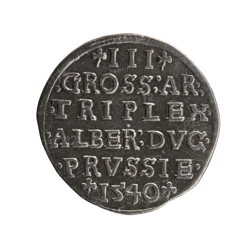 Trojak, Vogelwaider Vogelwaid, Eustachius mintmaster / publisher; Decius, Jost Ludwik fl. 1528–1535 co-creator, mint manager. Albrecht Hohenzollern Prince of Prussia; 1490–1568 — iconography: male busts in armour, stars. Obverse: male bust in armour in profile turned to the right; short hair, beard with sideburns. Inscription around the rim: *ALBER DG MAR BRAN DVX PRVSS. Continuous border, floral motifs between the words. Reverse: in the continuous border an inscription in six lines: -III-.GROSS:AR:/.TRIPLEX./.ALBER:DVC./.PRVSSIE./-1540-. The denomination and date are between trefoil marks. 1540. Ducal Prussia 1525–1701, Königsberg mint. Coin; diameter 22.4 mm; weight 2.50 g; axis 225°., A round metallic coin with a raised rim, shown against a plain white background. The coin surface is dark gray with lighter silver highlights on raised areas. The face of the coin displays a pattern of raised rectangular letter shapes arranged in several horizontal lines, with small raised dot and cros...