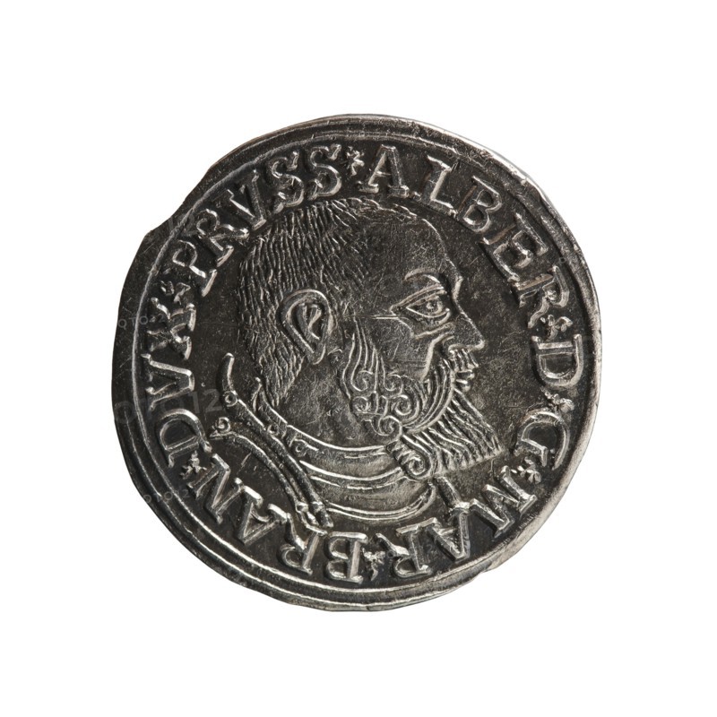 trojak, Decius, Jost Ludwik fl. 1528-1535 co-creator, Vogelwaider Vogelwaid, Eustachius publisher, Albrecht Hohenzollern Prince of Prussia; 1490-1568 - iconography, stars, male busts in armour. Obv. Male bust in armour in profile turned to the right; short hair, beard with sideburns. In the rim the inscription *ALBER DG MAR BRAN DVX PRVSS; double continuous border, floral motifs between the words. Rev. In a double continuous border an inscription in six lines *III*/.GROSS:AR:/.TRIPLEX./.ALBER:DVC./.PRVSSIE./*I540*, 1540, Königsberg, Ducal Prussia 1525-1701. Coin; diameter 22.6 mm, weight 2.55 g, axis 225 degrees., A round metallic coin with a raised profile of a bearded man facing right, showing detailed hair texture, facial hair, an ear, and ornamental collar elements; the coin surface is silver-gray with darker recessed areas and lighter raised highlights, and a decorative raised border encircling the portrait with raised characters around the edge.