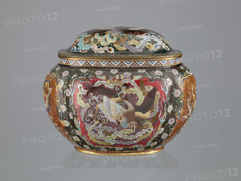 Vase with cover; Japanese; Meiji period (late 19th century, 1868–1912); cloisonné (enamel); motifs: hoo (phoenix), flowers, plant ornaments, geometric ornament, dragons, Japanese dragon; vessel; height 6.0 cm, width 26.0 cm, depth 19.5 cm.