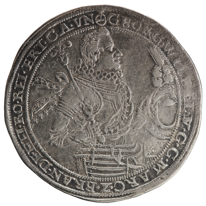 Thaler, eagles, male busts in armor; George William of Hohenzollern (Elector of Brandenburg; Prince of Prussia; 1620–1640) — iconography. Obverse: torso facing right in a ruff and decorative armor girded with a sash, a scepter in his right hand, left hand resting on a helmet with raised visor and plume standing on a table. Figure's head divides the inner border. In the rim between the borders an inscription beginning with an orb: GE. WIL. LVGGMARC. Z. BRAN. DE. HEI. RO. REI. ERT. CA. VN. Reverse: Prussian eagle; on its breast within a crowned heart shield a monogram composed of the letters SA. On both sides of the eagle are the date numerals 16 - 20. In the rim between the borders an inscription starting with an orb: PR. ZG. C. VN. BE. SIPD: CWAISZKVIHBZNFZRGZD. Under the eagle's claws, on both sides L - M, 1620. Ducal Prussia (1525–1701), Berlin, Brandenburg. Coin: diameter 44.2 mm, weight 28.07 g, axis 225°.
