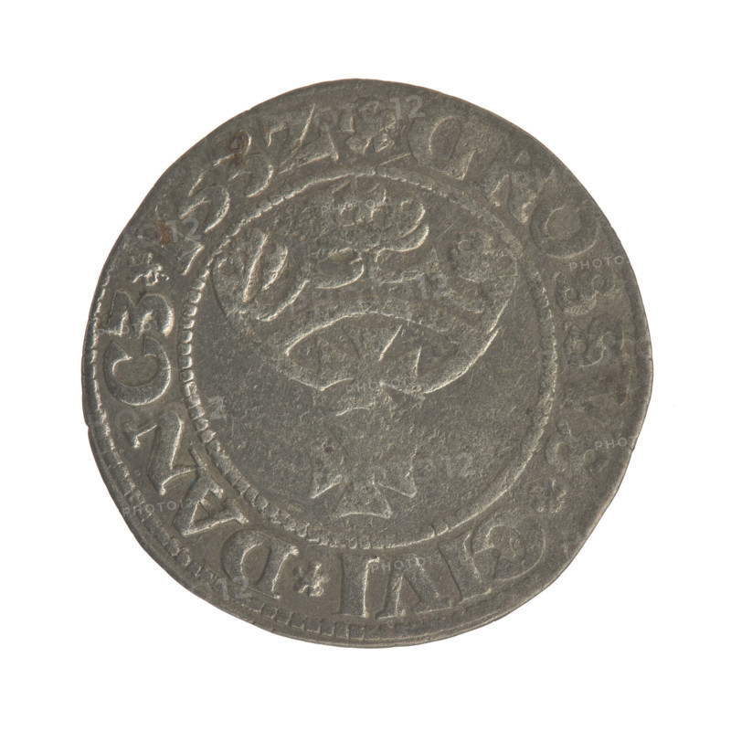 Gdansk grosz, Sigismund I the Old (King of Poland; 1506–1548). Silver coin (grosz), 1532. Obverse: Crowned male bust of the king in profile facing right; rim with pearl-shaped borders and inscription '.SIGIS.I.REX.PO.DO.TOCI.PR'. Reverse: Coat of arms of Gdansk; rim with pearl-shaped borders and inscription '.GROSSVS.CIVI.DANCZ.153Z'. Poland, Gdansk.