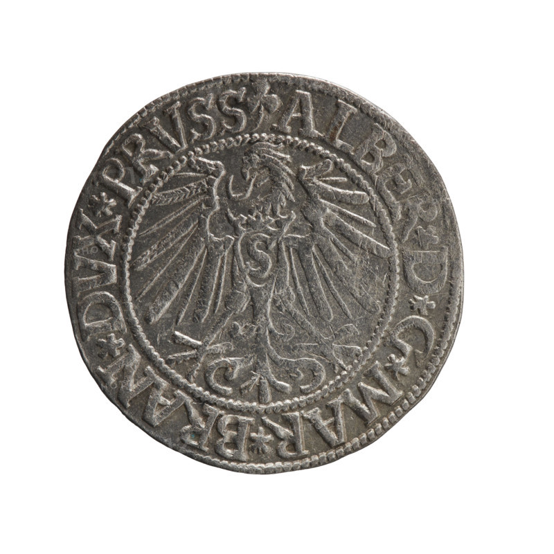 grosz; Schilling, Maciej, publisher; Decjusz, Jost Ludwik (fl. 1528–1535); eagles; Albrecht Hohenzollern (Prince of Prussia; 1490–1568) — iconography; Hohenzollern (coat of arms); male busts in armour. Obv.: Prussian eagle, on his chest a crowned letter S. On the rim, between the pearl borders, an inscription beginning with a trefoil: ALBER*D*G*MAR*BRAN*DVX*PRVSS. Rev.: Male bust in armour in profile turned to the right; short hair, long pointed beard with sideburns, dividing the inner rim. In the rim, between the pearly borders, an inscription beginning with the Hohenzollern shield: *IVSTVS*EX*FIDE*VIVIT*I545*. Date: 1545. Place: Ducal Prussia (1525–1701), Königsberg. Coin; diameter 23.4 mm, weight 2.01 g, axis 200°.