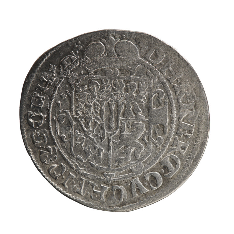 Obv. A bust in armor turned right, girded with a sash, a sceptre in his right hand. In front of the bust, on the right side in the coin field, a helmet with a plume. Below the date numeral 1621. The figure's head divides the inner border. In the rim between the borders, the inscription +GEORG.WILHELMUS.V., .Z.BRAN.x Rw. Under the ducal mitre, a five-field coat of arms shield with ornaments. In the rim between the borders an inscription divided by a mitre +DHRRER, CV, 1621. George William Hohenzollern (Elector of Brandenburg; Duke of Prussia; 1620–1640). Ducal Prussia (1525–1701), Königsberg. Coin: diameter 29.2 mm, diameter 31.0 mm, weight 6.30 g, axis 70 degrees. Maker: Pfahler, Ernest.