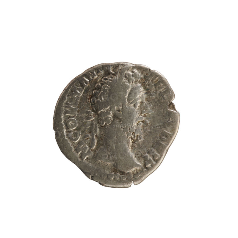 Denarius of Commodus (161–192; Roman emperor 177–192). Obverse: emperor's bust right, laurel wreath; legend: M COMM AN, FEL, BRIT. Reverse: Jupiter seated left on throne, holding a thunderbolt in his right hand and a sceptre in his left; legend: PM TR P XI IM, COS V PP. Pearled border. Silver coin, weight 2.55 g; Roman Empire, Rome.