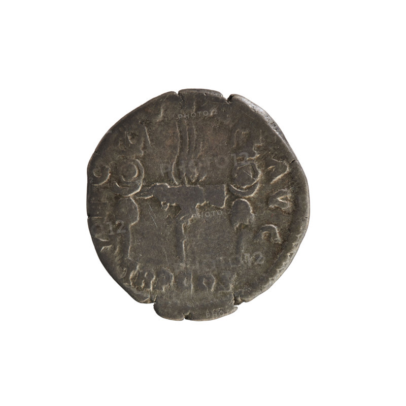 Denarius of Septimius Severus (146–211; Roman emperor 193–211). Obverse: IMP CAE L SEPT SEV PERT AVG — Emperor's head right, laurel wreath; pearled border. Reverse: LEG V III AVG. TR P COS — legionary eagle between two standards; pearled border. Roman Empire, 193–194 CE. Silver coin (denarius), weight 2.20 g.