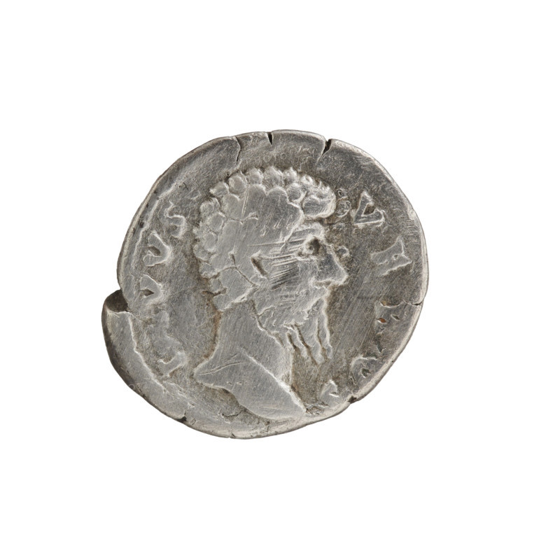Denarius, Lucius Verus (130–169; Roman emperor 161–169), posthumous; issuer Marcus Aurelius (121–180; Roman emperor 161–180). Obverse: Head of Lucius Verus bare, right; inscription D VVS - VERVS around. Reverse: Eagle standing right, head turned left; inscription CO SECRATIO around. After 169. Roman Empire (27 BC–476), Rome. Coin; diameter 17.0–18.0 mm, weight 3.18 g, axis 180°.