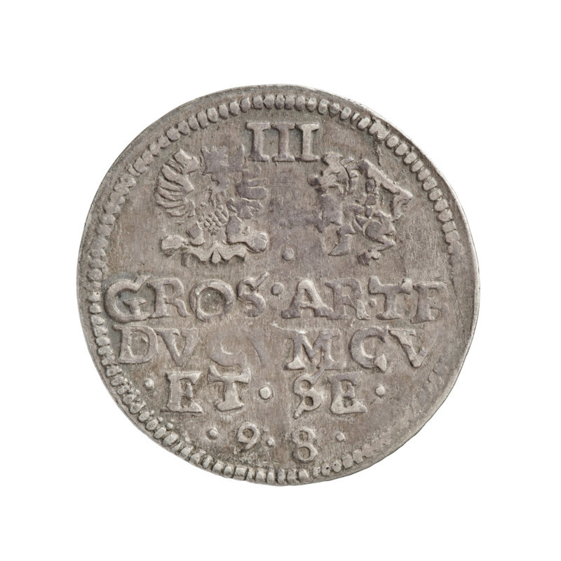 Trojak (with a bust of Wilhelm Kettler). Obverse: in the border a male bust facing right with long hair and a mustache, in armour decorated with a ruff, separating the rim inscription MONE. - ARG.CVR. Reverse: in the border an Eagle and a Pogon (Pursuit), above the value numeral III; below the coats of arms a dot and an inscription in four lines GROS.AR.TR/DVCVM.CV/.ET.SE./.9.8. Coin dated 1598. Subjects: Friedrich Kettler (Duke of Courland and Semigallia; 1587–1642), Wilhelm Kettler (Duke of Courland and Semigallia; 1574/1587–1616/1640 — variations noted), Kettler family emblems, White Eagle (coat of arms), Pogon. Duchy of Courland and Semigallia, Mitawa. Coin: trojak, weight 2.32 g, axis 45°. Portrait type: male bust in ruff and armour; princely/ruler portrait.