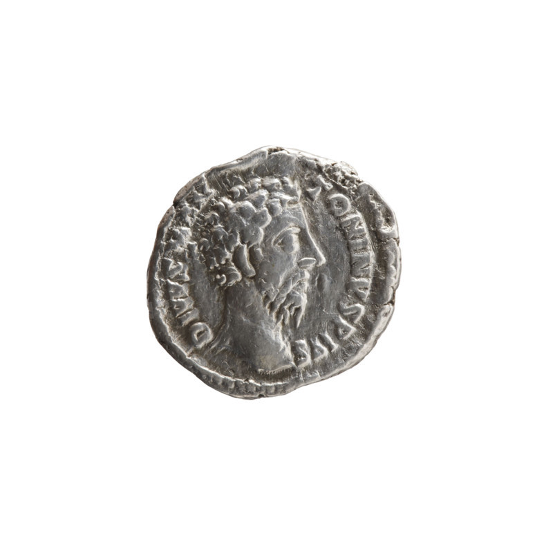 Denarius, Marcus Aurelius (121–180; Roman emperor 161–180), posthumously issued for Commodus (161–192; Roman emperor 177–192), issuer; subject: eagle standing on a thunderbolt, thunderbolts; iconography: Marcus Aurelius (121–180) — head of Marcus Aurelius without a cap to the right, legend DIVVS M AN - TONINVS PIVS all around; reverse: eagle standing on a thunderbolt to the right, turning its head to the left, legend CONSECRATIO all around. Date: after 180. Culture/place: Roman Empire, Rome. Object type/material: coin (denarius). Dimensions: diameter 17.5–18.0 mm, weight 3.15 g, axis 180°.