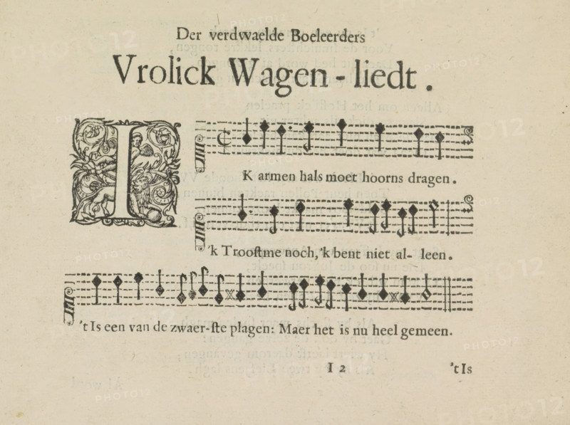 Der verdwaelde Boeleerders vrolick wagen-liedt, Wagon song, page 1, Les abus du mariage, album leaf, text sheet, Wagon song on seven pages: page 1. Four lines of verse in Dutch under three staves. The text begins with a decorated initial I. The sheet is part of an album., writer (clerical worker): Crispijn van de Passe (II), Amsterdam, 1641, writer (clerical worker), printer (person), paper, letterpress printing, woodcut, text and musical notation in letterpress, height 140 mm x width 190 mm, initial, A sheet of aged paper with printed musical notation and decorative elements, showing horizontal staff lines with filled note shapes and clef-like symbols, an ornate initial vignette featuring intertwined foliage and figures, and several lines of printed words partially visible above and below the staves, all rendered in dark ink on a light, slightly textured background.