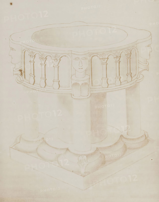 Photo reproduction of a drawing of the baptismal font in the Old St. Victor Church in Batenburg, photograph, reproduction, page, photographer: Benjamin Charlé (possibly), after drawing by anonymous, c. 1903 - in or before 1908, paper, pasteboard, baryta paper, daylight collodion silver print, height 150 mm x width 195 mm, baptismal font, Batenburg, Oude Sint-Victorkerk, A pale pencil sketch of a round elevated structure with a wide circular top and an inner recessed area, supported by columns standing on a layered base, with a decorative balustrade around the top featuring slender columns and arched openings, three stylized faces integrated into the balustrade at intervals, two in profile at opposite sides and one facing forward, and faint shading and smudges throughout the drawing.