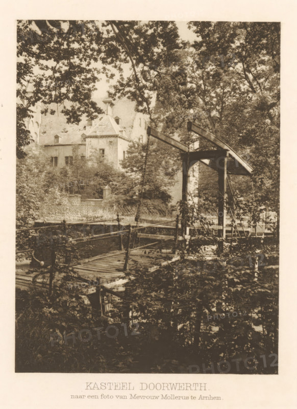 Doorwerth Castle, Drawbridge at Doorwerth Castle, page, photomechanical print, photographer: Mollerus, Gelderland, cliché maker: anonymous, c. 1900 - in or before 1905, paper, photoaquatint, height 154 mm x width 115 mm, castle, Doorwerth, A sepia-toned photograph showing a scene with dense trees and foliage surrounding a stone building with steep roofs and small dormer windows; in the foreground there is a wooden drawbridge structure with beams, chains, and wooden planks spanning over water, partially obscured by vegetation, and tree branches framing the top of the image.