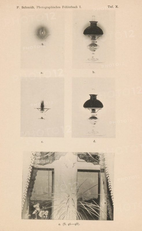 Four examples of images of a lamp on two different types of plates and an example of a correct image of the sky in a window, page, photomechanical print, inscription: 'ab, cd, e. (S. 46-48).', number: 'Taf. X.', c. 1890 - in or before 1895, paper, collotype, photogravure, height 215 mm x width 140 mm, Prints on loose sheets. Sheets in slipcase at the back of the book., oil-lamp, window, A vertically oriented page with a pale background showing two rows of paired photographic images near the top and a larger photographic scene below; the top left image shows a faint darkened oval with a small bright vertical element above a shallow dish shape, and the top right image shows a dark rounded lamp-like shape with a reflective base and ornamental detail beneath; the second row on the left displays a narrow dark vertical streak rising from a shallow bowl shape, and the second row on the right mirrors the lamp-like shape from above with a dark rounded top and reflected base; below these pairs i...