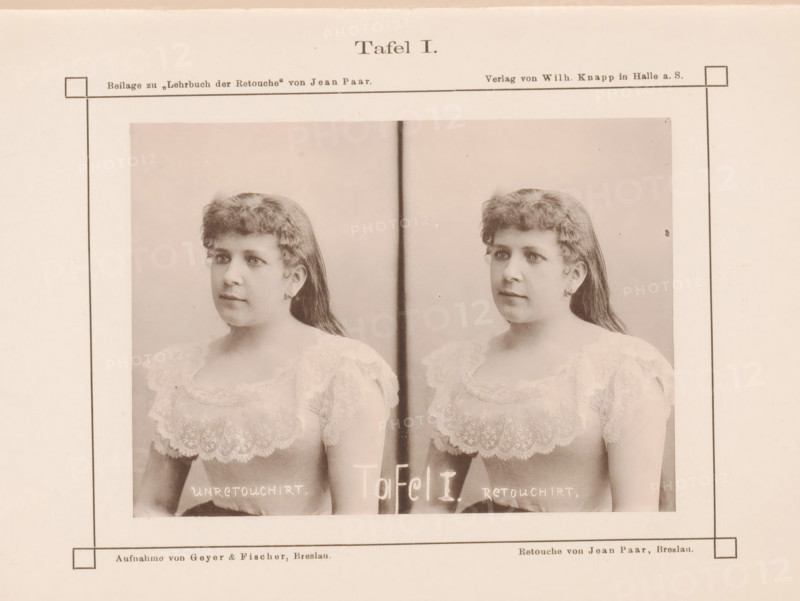 Two portraits of an unknown woman, with and without retouching, page, photomechanical print, number: 'Tafel I.', inscription: 'unretouchirt retouchirt', photographer: Geyer & Fischer, Breslau, clichémaker: anonymous, c. 1880 - in or before 1890, Prussia, Bohemia, paper, collotype, photogravure, height 91 mm x width 126 mm, adult woman, A sepia-toned page showing two nearly identical portrait photographs of a woman placed side by side, each portrait framed by a thin darker border and separated by a vertical darker strip; the woman faces slightly to her left in both images and wears a light-colored lace dress with a scalloped neckline, her hair styled with short bangs and longer hair falling behind her shoulders, and small earrings visible; the page has a wide cream margin with thin rectangular corner lines and printed headings near the top and bottom, and the central portrait area contains a few small blemishes and faint spots.