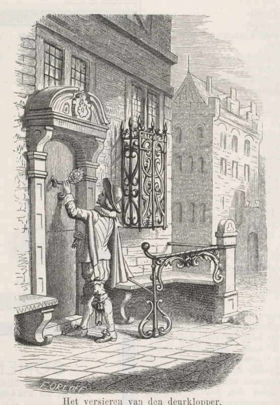 The decoration of the door knocker, print, book illustration, printmaker: Frits Orloff, Amsterdam, 1847 - 1883, paper, wood engraving, letterpress printing, wood engraving and text in letterpress, height 121 mm x width 88 mm, door-knocker, doorbell, A black and white engraved scene shows a man in historical clothing standing at a doorway, reaching up to a decorated door knocker while holding a small bouquet; he wears a hat with a brim, a cloak draped over one shoulder, breeches with bows at the knees, and pointed shoes. The doorway has an ornate arched surround with carved details and a small bench nearby. Beside the door is a tall window with panes and a decorative wrought iron grille. A short ornate railing with scrollwork separates the entrance from the paved street. In the background are multi-story buildings with rows of windows and a tower with a pitched roof and battlements. The ground is patterned with paving stones.