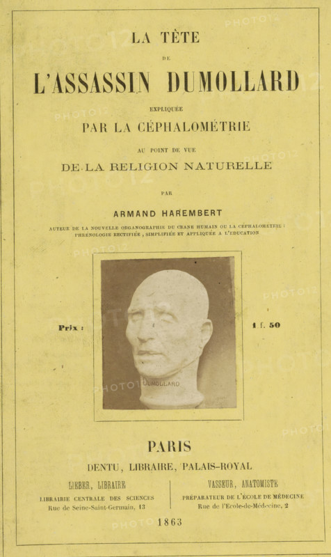 Plaster model of the head of serial killer Martin Dumollard, photograph, page, in or after 1862 - in or before 1863, photographer, paper, albumen print, height 51 mm x width 45 mm, Photo on front cover., head of a beheaded person, A yellowed printed page with large centered headings at the top followed by smaller lines of text, a rectangular framed photograph of a sculpted male head in the middle, and additional printed lines and headings beneath; the photograph shows a plaster or stone bust of a man with closed lips and a smooth top of the head, placed against a dark background and set within a thin border on the page.