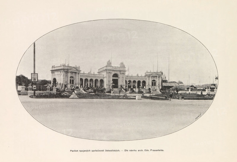 Pavilon spojených spolecnosti zelezarských.- Dle návrhu arch. Edv. Frauenfelda, Exterior of a pavilion for the iron industry in Prague, page, photomechanical print, Prague, cliché maker: Carl Bellmann, c. 1888 - in or before 1893, photographer, paper, autotypie, height 162 mm x width 262 mm, facade (of house or building), An oval-framed black-and-white photograph shows a wide neoclassical pavilion with a central arched entrance flanked by colonnaded wings and decorative roof sculptures, set behind a formal forecourt with low stone balustrades and planted beds; a paved open area fills the foreground, with several small statues, urns, and trimmed shrubs arranged near the entrance and along walkways; flagpoles rise behind the building and small ancillary structures and trees appear at the edges of the scene; a tall vertical post with a mounted rectangular board stands at one side of the forecourt, and a few human figures are visible on the steps and near the pavilion.