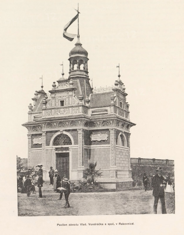 Pavilon zavodu Vlad. Vondracka a spol. v Rakovnice, Pavilion on the Výstavište in Prague, page, photomechanical print, Výstavište, cliché maker: Carl Bellmann, Prague, c. 1888 - in or before 1893, photographer, paper, autotypie, height 222 mm x width 164 mm, temporary exhibition, 'Salon', façade (of house or building), A tall ornate pavilion with a domed cupola topped by a flag and multiple finials stands on a raised base with decorative panels and arched openings, intricate carved ornamentation along the cornices and around windows, and a central doorway beneath a patterned semicircular grille; people in period clothing, some wearing hats and one holding an umbrella, are gathered and walking in front of the building, a man in the foreground reads a paper, a low balustrade runs to the right of the pavilion, and small plants flank the entrance.