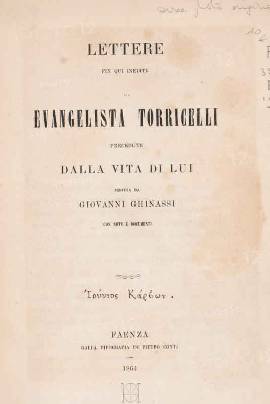 Lettere fin qui inedite di Evangelista Torricelli, book, writer (clerical worker): Giovanni Ghinassi, printer (person): Pietro Conti, Faenza, 1864, writer (clerical worker), printer (person), paper, albumen print, height 260 mm x width 167 mm x thickness 10 mm, A vertically oriented aged paper page with dark printed headings in various large and small serif typefaces, showing uneven brownish foxing spots and faint handwritten marks near the top edge, a decorative small emblem near the center, and neatly arranged printed lines and centered text blocks that step down the page, with a faint printed emblem at the bottom and light overall discoloration from age.