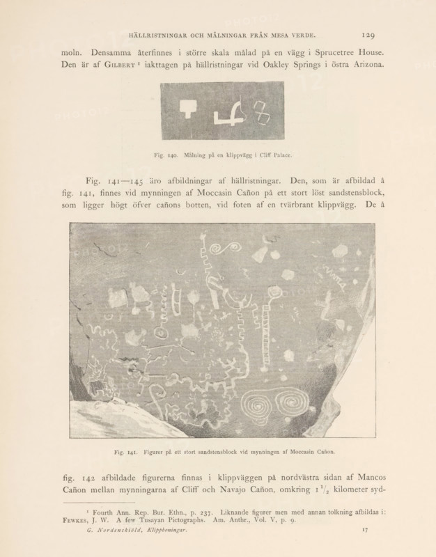 Målning på en vägg i Sprucetree House., Rock paintings at the Spruce Tree House in Mesa Verde National Park, page, photomechanical print, number: 'Fig. 138.', photographer: Gustaf Nordenskiöld (possibly), Mesa Verde National Park, cliché maker: Angerer & Göschl, C., Vienna, c. 1891 - in or before 1893, clichémaker, North America, Lower Austria, Colorado, paper, autotypie, height 74 mm x width 126 mm, picture, painting, A faded page showing a large rectangular grayscale photograph of a rock face with many light-colored carved or painted spiral and geometric markings, surrounded by blank margins and smaller rectangular image above it depicting abstract white shapes on a dark background; there is printed text above and below the images but the description focuses on the visible photographs and the surrounding paper.