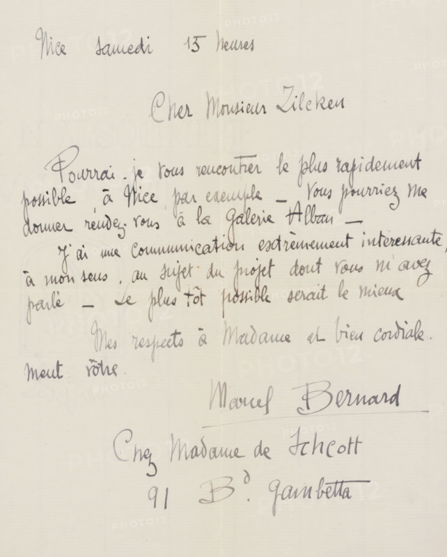 Letter to Philip Zilcken, letter, writer (clerical worker): Marcel Bernard, Nice, in or before 1928-10-27, writer (clerical worker), Provence-Alpes-Côte d'Azur, materials by function, paper, ink, writing (processes), pen, height 425 mm x width 425 mm, Person, Galerie Alban, Philip Zilcken, meeting, A sheet of cream-colored paper with handwritten cursive lines in dark gray ink, showing a top section with a few short horizontal lines of script, a middle area filled with several longer flowing lines of cursive writing and a prominent bold signature line, and a lower section with larger, more widely spaced cursive words and a short isolated pair of handwritten characters; the page shows a faint vertical fold down the center and subtle horizontal texture in the paper.