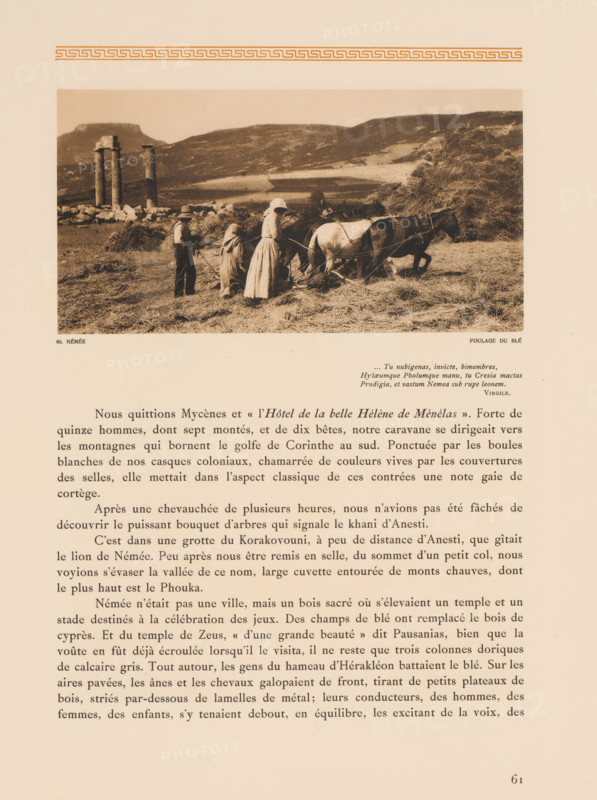 Farmers work the land near the ruins of the Temple of Zeus in Nemea, Némée, foulage du blé, page, photomechanical print, number: '60.', photographer: Frédéric Boissonnas, Nemea, cliché maker: Meisenbach, Riffarth & Cie., Berlin, c. 1905 - in or before 1910, Pelopónnesos, paper, collotype, photoprint, height 117 mm x width 225 mm, Photo on page 61., farmers, temple, shrine, Greek religion, Zeustempel (Nemea), A sepia-toned photograph shows a rural scene with people and animals in a field surrounded by low hills and scattered rocks; several figures wear long garments and head coverings while standing near a group of horses or mules that are harnessed and appear to be pulling farming equipment through tall cut grass; in the left background there are three tall stone columns standing amid rubble and piled stones, and to the right a large stack of hay rises against the hillside; the foreground is filled with textured straw and uneven ground.