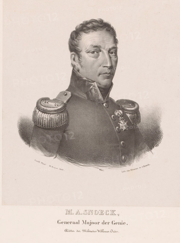Portrait of Matthias Adriaan Snoeck, print, The sitter wears a military uniform with epaulets and a knighthood order., printmaker: Michel Mourot, after design by Hillebrand Dirk Loeff, Den Bosch, 1820 - 1847, printer (person), paper, chine collé, lithography, lithography on chine collé, height 455 mm x width 335 mm, Person, Matthias Adriaan Snoeck, historical persons ((full) bust portrait), knighthood order, A monochrome portrait of a man shown from the chest up wearing a dark military uniform with high collar and ornate shoulder epaulettes, his hair short and wavy, his face turned slightly to one side with a neutral expression, visible decorative medals on his chest and fine shading and crosshatching in the lithographic rendering against a plain light background.