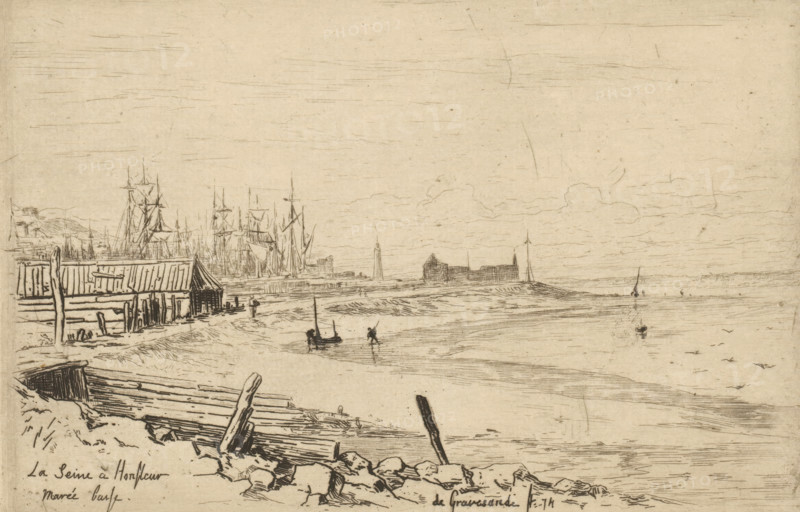 La Seine à Honfleur, marée basse (original title on object), print, The bank of the Seine near Honfleur at low tide., printmaker: Carel Nicolaas Storm van 's-Gravesande, 1874, Carel Nicolaas Storm van 's-Gravesande, paper, etching, intaglio printmaking technique, height 120 mm x width 178 mm, ebb, low tide, Seine, Honfleur, A sepia-toned etching showing a coastal scene with a shoreline in the foreground strewn with rocks and wooden posts and planks, a small beached boat partly visible at the lower left, and a wooden shed or boathouse set back along the shore. Further along the shore are masts and rigging of multiple tall ships clustered near a dock area, with a few small boats on the shallow water and a lone figure standing in the water near one of them. In the middle distance a low promontory with a few structures and a tall narrow tower rises from the water, while the sea stretches toward the horizon on the right with faint distant boats and a few birds over the water. The sky is lig...