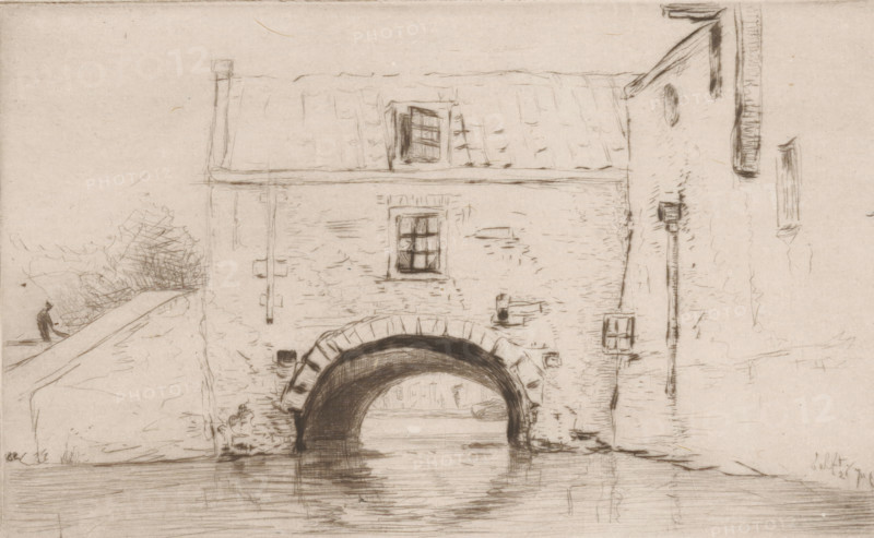 A côte de la Oostpoort, a Delft (original title), View from the canal of the Oostpoort, in Delft, print, printmaker: Philip Zilcken (signed by artist), 1890-06-26, paper, drypoint, intaglio printmaking technique, drypoint on zinc, with plate tone, height 130 mm x width 210 mm, canals, waters (in city), city-gate, Delft, Oostpoort (Delft), A pencil sketch of a stone building with a pitched roof and a central arched opening at ground level leading over water, the arch framed by roughly hewn stones and dark shading inside; above the arch a wall with a small rectangular window divided into panes and a dormer window on the roof; to the left a sloping parapet with a small figure standing near its top and a cluster of loosely sketched foliage behind; to the right a vertical wall with a narrow window and a lamp mounted on a slender pole; subtle reflections and horizontal lines indicate water in the foreground, and light, uneven pencil texture covers the sky and building surfaces.