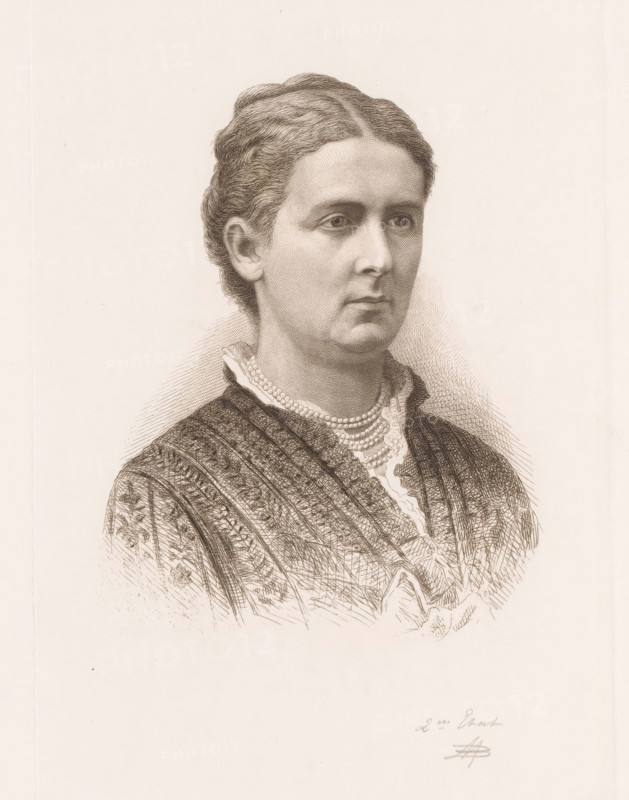 Portrait of Maria von Hohenzollern-Sigmaringen, print, inscription: '2m Etat', printmaker: Jean Baptiste Pierre Michiels (signed by artist), 1882, paper, etching, height 230 mm x width 159 mm, Person, Maria van Hohenzollern-Sigmaringen (Countess of Flanders), historical persons, adult woman, pearl, pearl necklace, A sepia-toned engraved portrait of a woman shown from the shoulders up, facing slightly to the viewer's right, with hair pulled back and waved, a composed facial expression, detailed shading on the face and neck, a high lace collar visible at the throat, a layered pearl necklace, and a patterned, textured garment with embroidered motifs and vertical decorative bands.