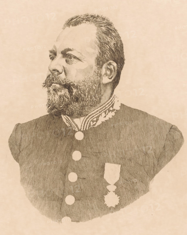 Portrait of Henri Sainctelette, print, inscription: '1er état, Mons 1896 9m', printmaker: Georges Montenez (signed by artist), 1896, paper, etching, height 355 mm x width 249 mm, Person, Henri Sainctelette, historical persons, adult man, beard, A sepia-toned drawing of a bearded man in a formal jacket shown from the chest upward, facing left with a short, neatly trimmed beard and mustache, short combed hair, prominent eyebrows, and a focused gaze; the jacket has a high decorative collar, visible buttons down the front, textured fabric shading, and a medal hanging from the left side.