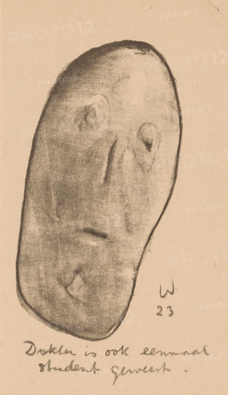 Caricature of a doctor, print, At the bottom of the text: 'A doctor was once a student too.', printmaker: Erich Wichmann, 1923, paper, lithography, height 240 mm x width 140 mm, physician, doctor, caricatures (human types), A charcoal or pencil sketch of an elongated, rounded head or mask rendered on tan paper, showing subtle shading and smudging to suggest facial contours, an ear-like shape on one side, shallow depressions where eyes might be, and a suggestion of a mouth area, with a darker outline along the right edge and soft tonal variations across the surface.
