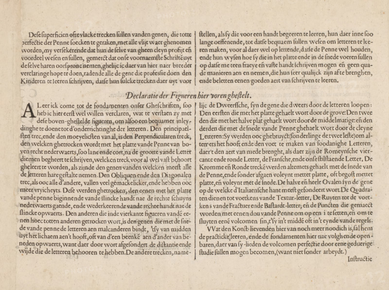 Instruction on how to hold the reed pen (second continuation) with an explanation of the examples on the previous page, How to hold the pen properly, Mirror of writing, album page, text sheet, Folio B1v. Instruction on how to hold the reed pen (second continuation) with an explanation of the examples on the previous page. The text begins with a small initial A. The text sheet is part of an album., writer (clerical worker): Jan van de Velde (I), publisher: Cornelis Claesz., Amsterdam, 1608, writer (clerical worker), paper, letterpress printing, text in letterpress, height 260 mm x width 370 mm, A sheet of aged paper with dense blocks of printed text arranged in two columns divided by a thin vertical rule, showing a centered decorative heading set slightly apart from the surrounding text, a large ornate initial at the start of a paragraph, and narrow margins; the paper has a warm beige tone with visible fiber texture and small spots and speckles, slight unevenness and faint creases, and ...