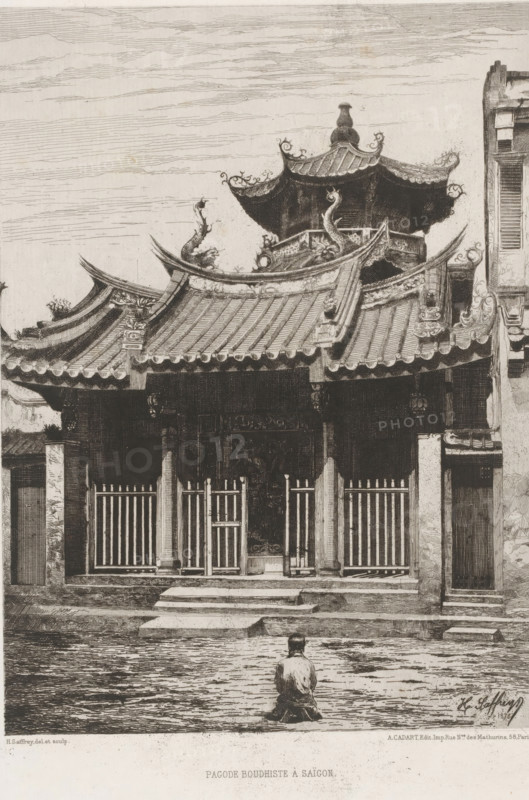 Pagoda Boudhiste à Saïgon, Buddhist temple in Ho Chi Minh City, L'eau-forte en 1874, French etchings from 1874, print, Series number, 24, 30, collector's mark: 'AFE v S', printmaker: Henri Alexandre Saffrey, publisher: Alfred Cadart, Paris, 1874, paper, etching, drypoint, intaglio printmaking technique, height 316 mm x width 239 mm, temple, shrine, Hinduism, Buddhism, Jainism, Ho Chi Minh City, A detailed monochrome illustration of a traditional temple facade with ornate tiered roofs featuring upturned eaves and decorative dragon-like finials, a central entrance behind a barred gate flanked by columns, steps leading up to the entrance, and a solitary figure kneeling on the ground facing the temple; surrounding architectural elements include adjacent walls and building facades, carved roof ornaments, and patterned roof tiles, all rendered with fine linework and shading.