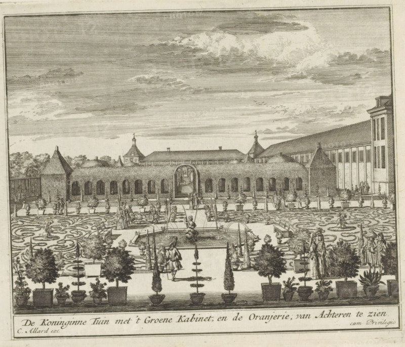 View of the Queen's Garden at Het Loo Palace, The Queen's Garden with the Green Cabinet, and the Orangery, Seen from Behind, The Splendor of the Netherlands, Or the Pleasure Garden founded by HBM William III at Het Loo, print, album page, View of the Queen's Garden at Het Loo Palace with the arbours in the background. Print is part of an album., printmaker: Laurens Scherm, Amsterdam, after drawing by Laurens Scherm, publisher: Carel Allard, grantor of privilege: States of Holland and West Friesland, 1689 - 1701, 1702, Laurens Scherm, Carel Allard, States of Holland and West Friesland, printmaker, after drawing by, publisher, grantor of privilege, paper, etching, height 172 mm x width 206 mm, French or architectonic garden, formal garden, Apeldoorn, Paleis Het Loo, A wide engraved scene showing a formal garden with patterned parterres and numerous potted plants arranged along the foreground, a central rectangular fountain with a sculpted figure spouting water, pathways and benches aroun...