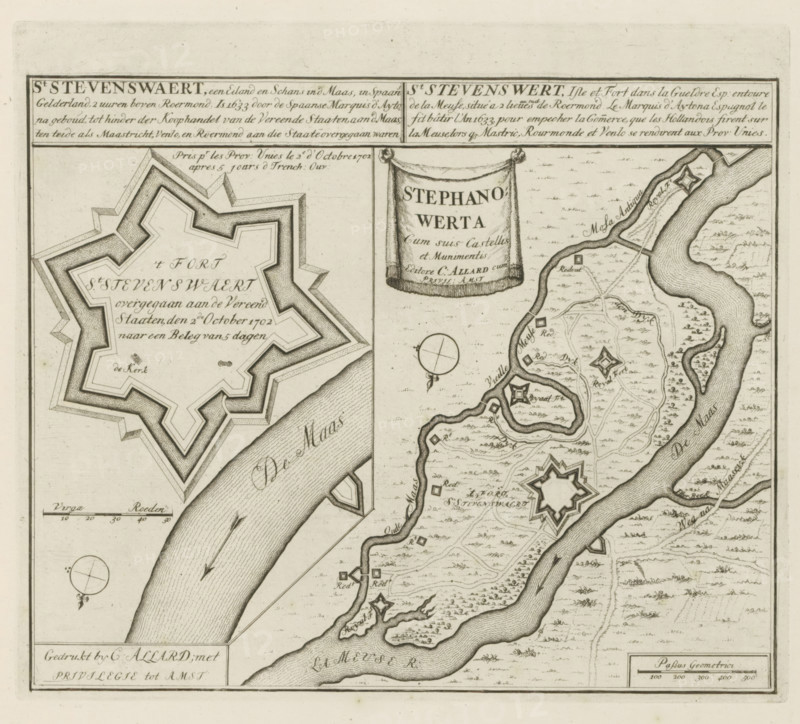 St Stevenswaert, an island and redoubt in the Meuse, in Spanish Gelderland, 2 hours north of Roermond, Plan of the fort of Stevensweert, Les Principales Forteresses & Villes Fortes, d'Espagne, de France, d'Italie, de Savoië, d'Allemagne & des Païs-Bas, Accurate Illustrations of the Main Strong Cities and Fortresses in Spain, France, Italy, Savoy, Germany and the Netherlands, print, album page, map, Plan of the fort of Stevensweert with a map of the wider area. Transferred to the United Netherlands after siege, October 2, 1702. With texts in Dutch, French, and Latin., printmaker: Abraham Allard, Amsterdam, printmaker: Carel Allard, publisher: Carel Allard, publisher: Pieter van der Aa (I), Leiden, grantor of privilege: States of Holland and West Friesland, 1702 - 1733, Abraham Allard, Carel Allard, Pieter van der Aa (I), States of Holland and West Friesland, publisher, grantor of privilege, paper, etching, height 247 mm x width 288 mm, fortress, maps of cities, War of Spanish Succession...