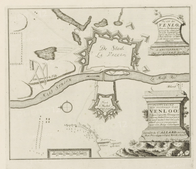 Map of the fortifications of Venlo, according to the accurate drawing sent to the Lords States General, to whom the City entered into a 12-day siege on September 23, 1702, Les Principales Forteresses & Villes Fortes, d'Espagne, de France, d'Italie, de Savoië, d'Allemagne & des Païs-Bas, Accurate Illustrations of the Main Strong Cities and Fortresses in Spain, France, Italy, Savoy, Germany and the Netherlands, print, album page, map, Map of the fortifications around the city of Venlo. Transferred to the United Netherlands after siege, September 23, 1702. With texts in Dutch and French., printmaker: Abraham Allard, Amsterdam, publisher: Carel Allard, publisher: Pieter van der Aa (I), Leiden, grantor of privilege: States of Holland and West Friesland, 1702 - 1733, Abraham Allard, Carel Allard, Pieter van der Aa (I), States of Holland and West Friesland, printmaker, publisher, grantor of privilege, paper, etching, height 248 mm x width 280 mm, fortifications, military engineering, maps of ...