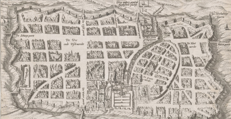 Bird's-eye view of Jerusalem, print, book illustration, 1700 - 1750, printmaker, paper, engraving, etching, letterpress printing, etching and engraving with text in letterpress on verso, height 172 mm x width 328 mm, maps of cities, Jerusalem, A wide, detailed bird’s-eye engraving of a walled city showing a grid of streets and rectangular blocks filled with rows of small, closely packed buildings and houses, with larger landmark structures interspersed. Thick defensive walls and towers surround the city, with gates interrupting the wall at several points and fortified bastions along the perimeter. A curving, elevated rampart or embankment encloses a distinct oval district containing more clustered buildings and narrow streets. Several churches or tall spired buildings rise above the rooftops, and a few larger multi-towered complexes and courtyarded compounds are visible. The shoreline and water are shown along one edge, with docks, piers, and a bridge leading into the city. Open square...