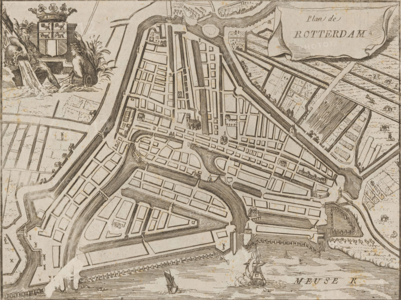 Map of Rotterdam, Plan de Rotterdam, area plan, print, 1650 - 1700, printmaker, paper, etching, engraving, height 158 mm x width 196 mm, maps of cities, Rotterdam, A monochrome engraved bird's-eye view of a walled port city showing a network of straight and curved canals and streets with rectangular and irregular blocks, bridges crossing waterways, small towered buildings and churches scattered among the blocks, and ships with sails and masts in the river at the bottom; in the upper left a decorative cartouche depicts two seated bearded male figures with flowing drapery beside a shield topped by a crown, and in the upper right a large flowing banner occupies open land near patterned fields and embankments.